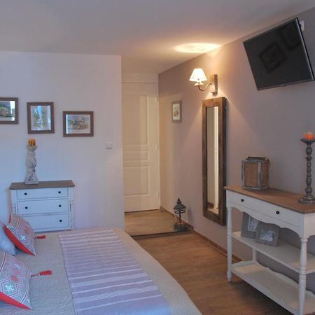 Maison D'Hotes Cote Lagon Сен-Пиер Екстериор снимка